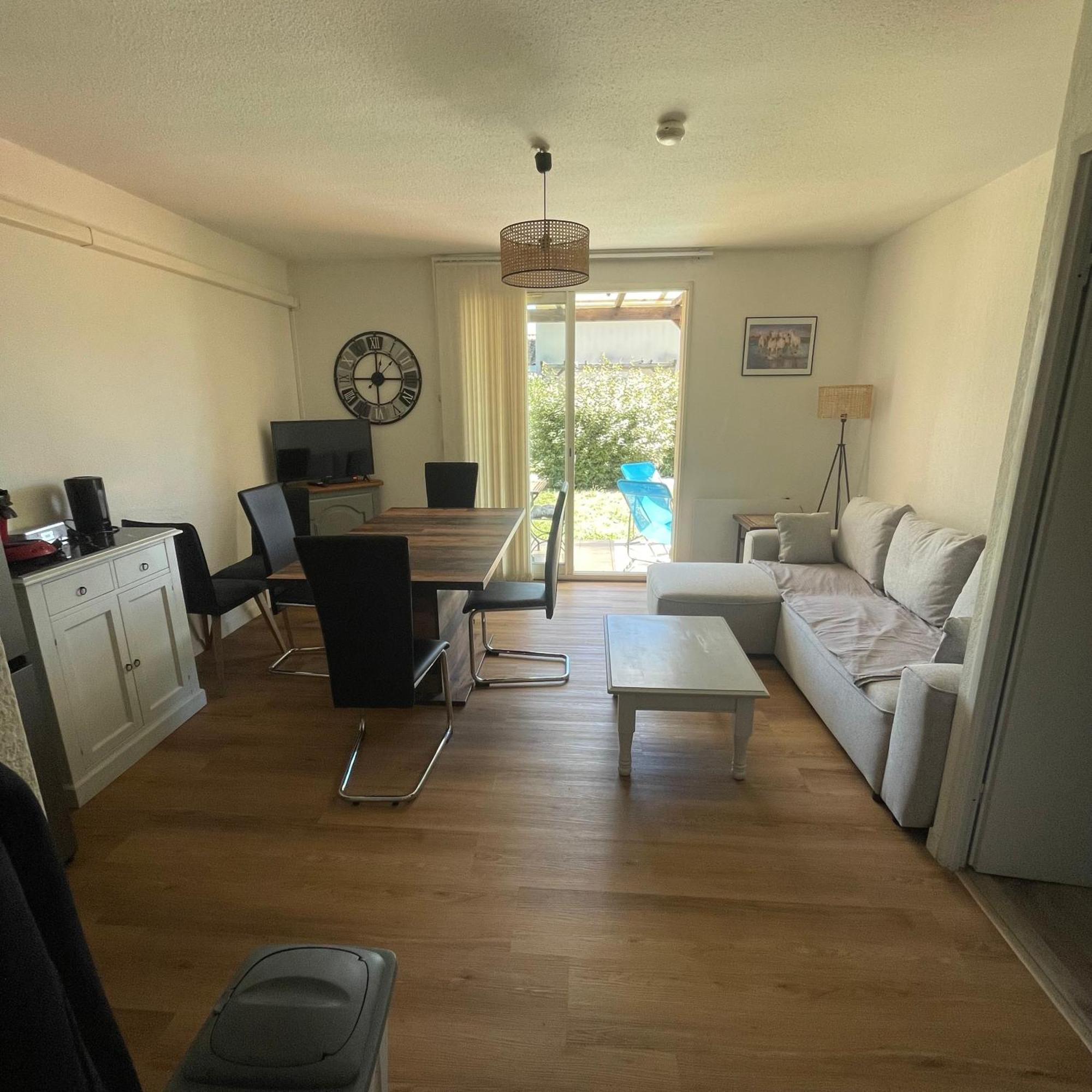 Maison Plain Pied Avec Climatisation Dans Une Residence Privee Avec Piscine Saint-Saturnin-lès-Avignon Dış mekan fotoğraf